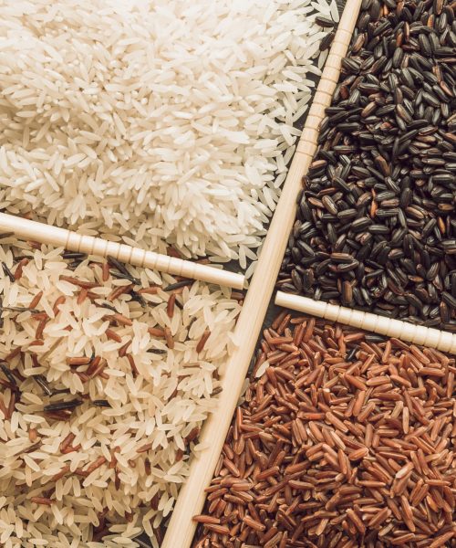 overhead-view-four-different-types-organic-rice-grains (1)-min